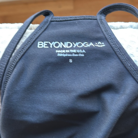 Racerback Cropped Tank - Picture 3 of 3